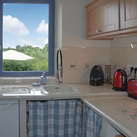 Stunning In Bouere With Kitchen Saint-Brice (Mayenne)